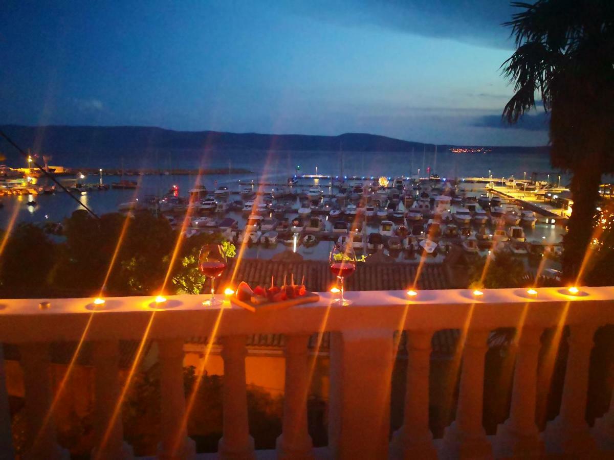 Miramar Apartment *